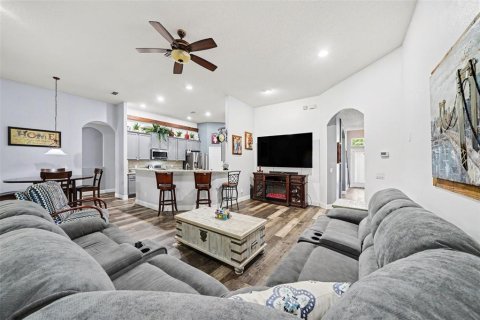 Casa en venta en Kissimmee, Florida, 4 dormitorios, 252.32 m2 № 2384322 - foto 7