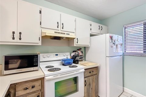 Adosado en venta en Ocala, Florida, 2 dormitorios, 109.44 m2 № 1551686 - foto 2