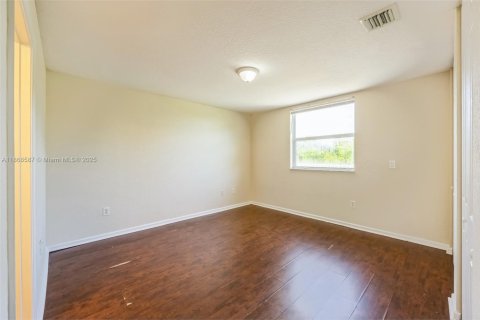 Купить виллу или дом в Пемброк-Пайнс, Флорида 6 спален, 371.05м2, № 1896900 - фото 17