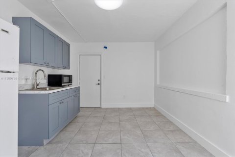 Propiedad comercial en venta en Miami Beach, Florida № 2054836 - foto 23