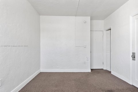 Propiedad comercial en venta en Miami Beach, Florida № 2054836 - foto 18