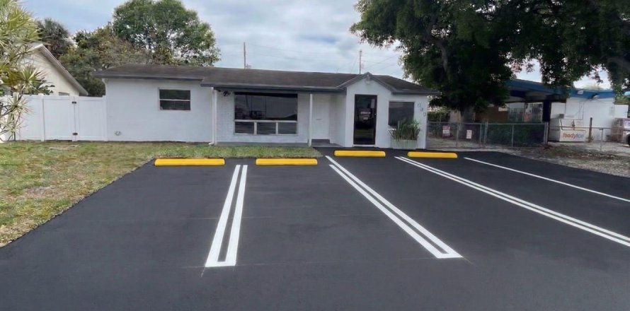 Villa ou maison à Oakland Park, Floride 4 chambres, 127.74 m2 № 2182862