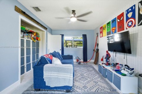 Casa en venta en Plantation, Florida, 5 dormitorios, 295.06 m2 № 1955602 - foto 30