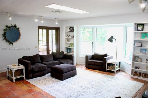 Villa ou maison à vendre à Plantation, Floride: 5 chambres, 295.06 m2 № 1955602 - photo 3