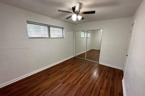 Casa en venta en West Palm Beach, Florida, 3 dormitorios, 80.27 m2 № 1923485 - foto 14