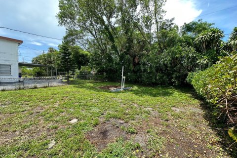 Casa en venta en West Palm Beach, Florida, 3 dormitorios, 80.27 m2 № 1923485 - foto 25