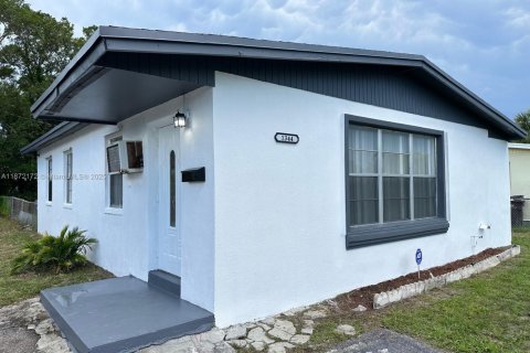 Casa en venta en West Palm Beach, Florida, 3 dormitorios, 80.27 m2 № 1923485 - foto 23