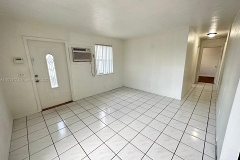 Casa en venta en West Palm Beach, Florida, 3 dormitorios, 80.27 m2 № 1923485 - foto 16