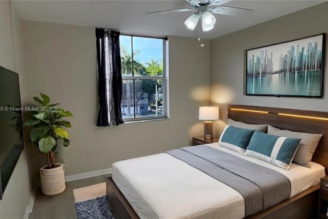 Condo in Dania Beach, Florida, 2 bedrooms  № 1761837 - photo 6