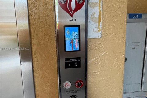 Condominio en venta en Dania Beach, Florida, 2 dormitorios, 94.76 m2 № 1761837 - foto 20