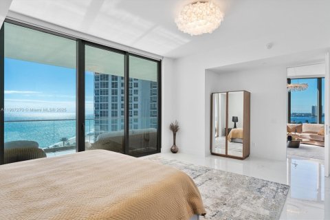 Condo in Sunny Isles Beach, Florida, 2 bedrooms  № 1973607 - photo 9