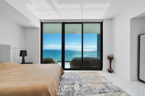 Condo in Sunny Isles Beach, Florida, 2 bedrooms  № 1973607 - photo 10