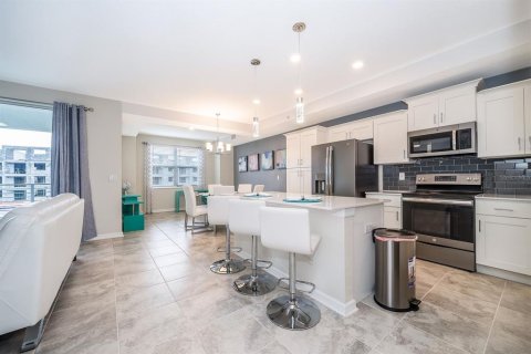 Condominio en alquiler en Kissimmee, Florida, 2 dormitorios, 110.18 m2 № 1893986 - foto 3