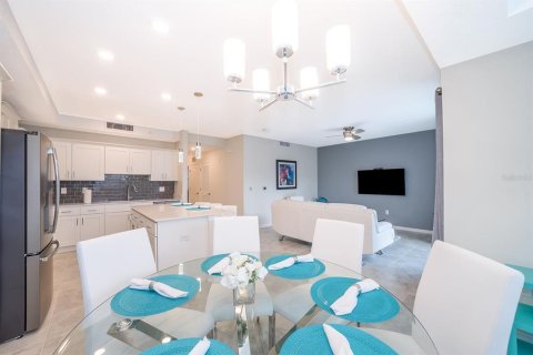 Condominio en alquiler en Kissimmee, Florida, 2 dormitorios, 110.18 m2 № 1893986 - foto 12