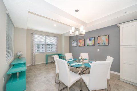 Condominio en alquiler en Kissimmee, Florida, 2 dormitorios, 110.18 m2 № 1893986 - foto 8