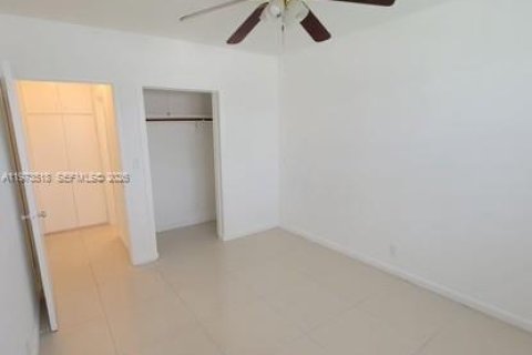 Copropriété à vendre à Hollywood, Floride: 1 chambre, 40.88 m2 № 2174795 - photo 8