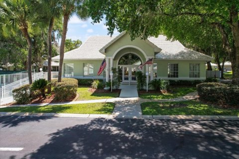 House in Inverness, Florida 2 bedrooms, 119.47 sq.m. № 1219665 - photo 8