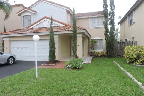 Casa en Miami, Florida 4 dormitorios, 217.39 m2 № 2052270
