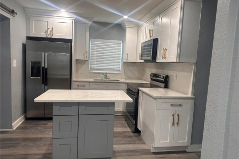 Villa ou maison à louer à Lakeland, Floride: 3 chambres, 62.43 m2 № 2415330 - photo 8