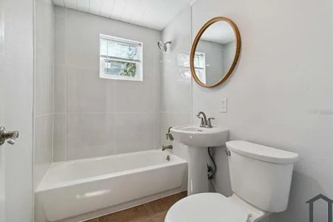 Снять в аренду квартиру в Сарасота, Флорида 1 комната, 130.06м2, № 1792778 - фото 4