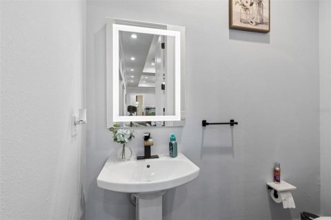 Купить виллу или дом в Тампа, Флорида 11 комнат, 380.25м2, № 2201354 - фото 28