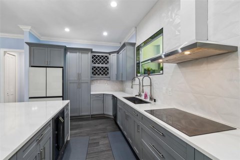 Купить виллу или дом в Тампа, Флорида 11 комнат, 380.25м2, № 2201354 - фото 9