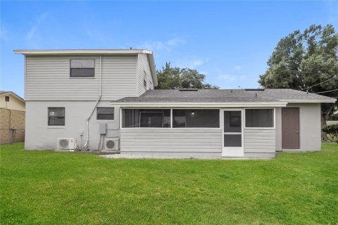 Casa en alquiler en Orlando, Florida, 4 dormitorios, 143.91 m2 № 1913911 - foto 15