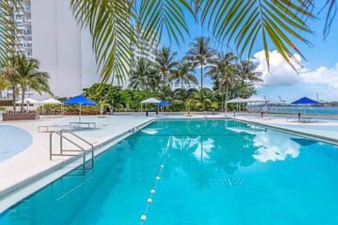 Copropriété à louer à Miami Beach, Floride: 61.59 m2 № 2079777 - photo 14