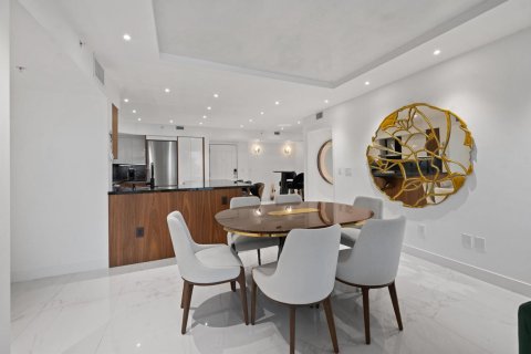Copropriété à vendre à West Palm Beach, Floride: 2 chambres, 128.02 m2 № 2385006 - photo 12