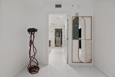 Copropriété à vendre à West Palm Beach, Floride: 2 chambres, 128.02 m2 № 2385006 - photo 16