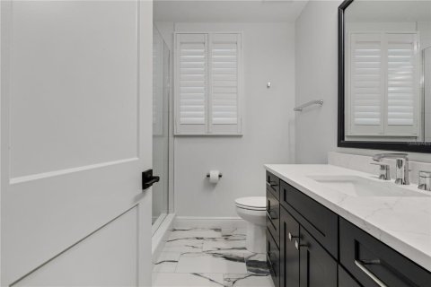 Condo in Venice, Florida, 3 bedrooms № 2157368 - photo 18