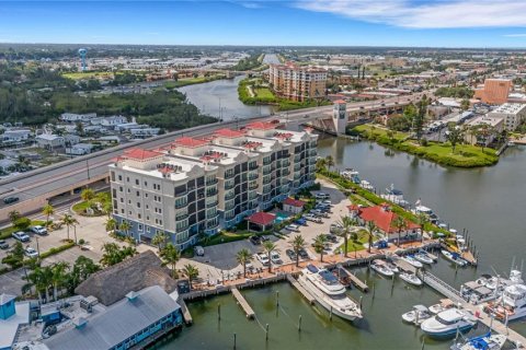 Condo in Venice, Florida, 3 bedrooms № 2157368 - photo 6