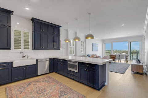 Condo in Venice, Florida, 3 bedrooms № 2157368 - photo 26