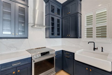 Condo in Venice, Florida, 3 bedrooms № 2157368 - photo 30