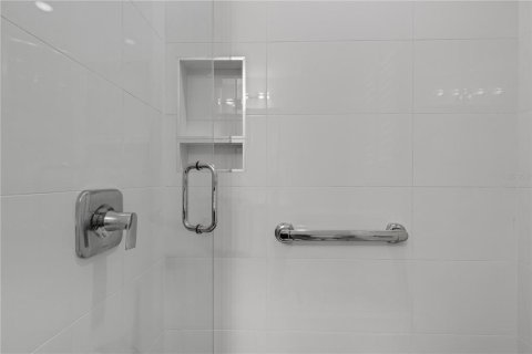 Condo in Venice, Florida, 3 bedrooms № 2157368 - photo 19