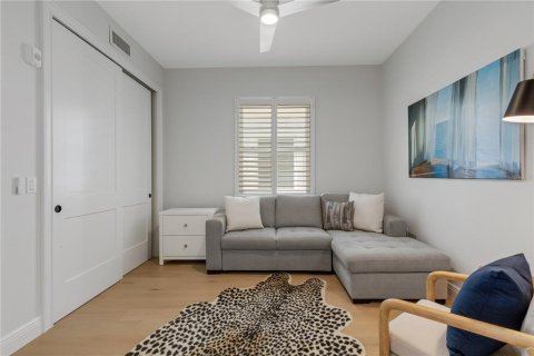 Condo in Venice, Florida, 3 bedrooms № 2157368 - photo 25