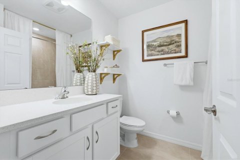 Touwnhouse à vendre à Sarasota, Floride: 3 chambres, 164.99 m2 № 2381015 - photo 12