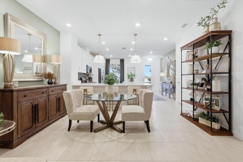 Touwnhouse à vendre à Sarasota, Floride: 3 chambres, 164.99 m2 № 2381015 - photo 4