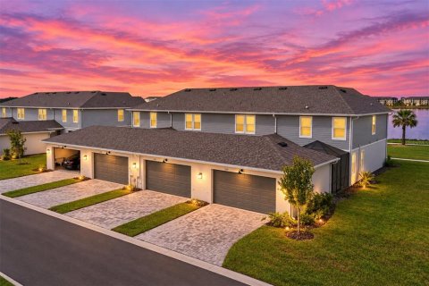 Touwnhouse à vendre à Sarasota, Floride: 3 chambres, 164.99 m2 № 2381015 - photo 9