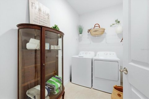 Touwnhouse à vendre à Sarasota, Floride: 3 chambres, 164.99 m2 № 2381015 - photo 14