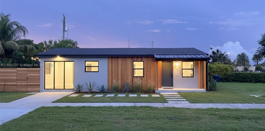 Villa ou maison à Miami, Floride 3 chambres, 128.58 m2 № 2019269