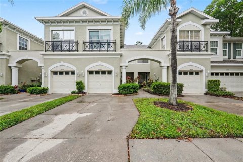 Townhouse in Tampa, Florida 3 bedrooms, 177.91 sq.m. № 2111157