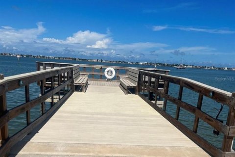 Copropriété à vendre à Belleair Bluffs, Floride: 2 chambres, 146.79 m2 № 2330255 - photo 8