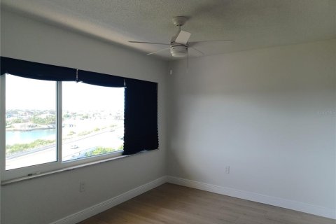 Copropriété à vendre à Belleair Bluffs, Floride: 2 chambres, 146.79 m2 № 2330255 - photo 11