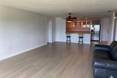 Copropriété à vendre à Belleair Bluffs, Floride: 2 chambres, 146.79 m2 № 2330255 - photo 5