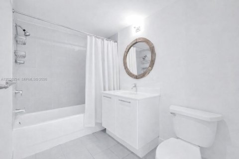 Copropriété à vendre à Miami, Floride: 2 chambres, 103.86 m2 № 2084265 - photo 9