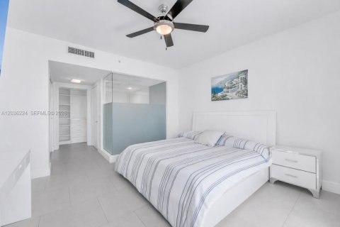 Copropriété à vendre à Miami, Floride: 2 chambres, 103.86 m2 № 2084265 - photo 13