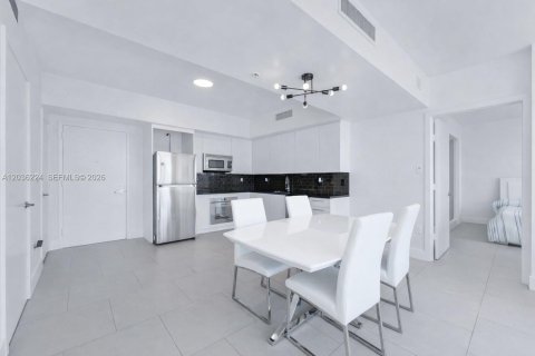 Copropriété à vendre à Miami, Floride: 2 chambres, 103.86 m2 № 2084265 - photo 6