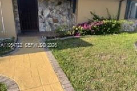 Купить виллу или дом в Майами, Флорида 3 спальни, 175.31м2, № 2009197 - фото 10