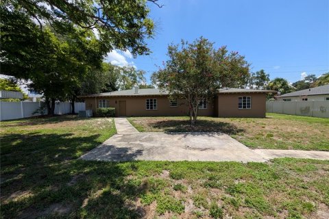 Casa en alquiler en Tampa, Florida, 3 dormitorios, 181.16 m2 № 2150104 - foto 19
